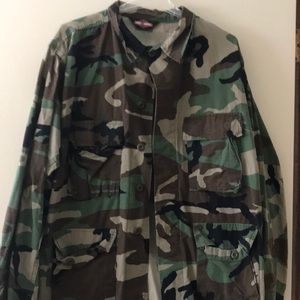 Mens camo army style shirt